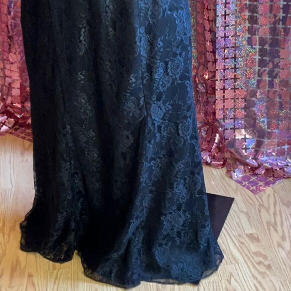 Lace & embroidered black formal dress with sheer lace top - Picture 5 of 16